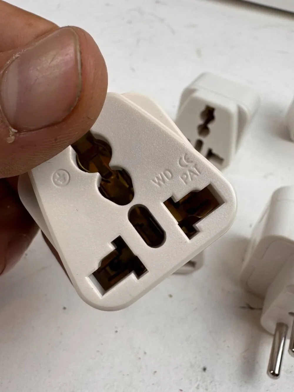 lot of 8 universal travel power plug adapters worldwide wall converter used